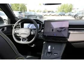 Lynk & Co 01 thumbnail 26