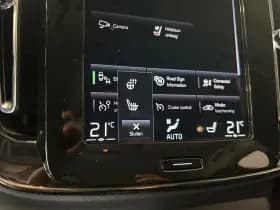 Volvo XC40 thumbnail 8