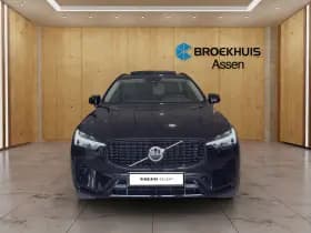 Volvo XC60 thumbnail 2
