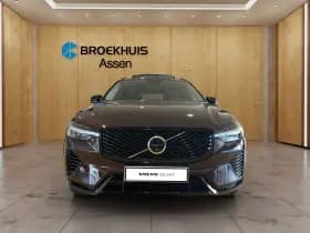 Volvo XC60 thumbnail 2