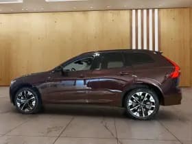 Volvo XC60 thumbnail 3