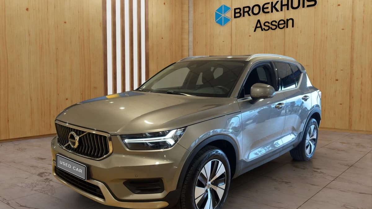 Volvo XC40 — foto 1
