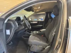 Volvo XC40 thumbnail 11