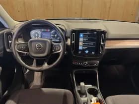 Volvo XC40 thumbnail 5