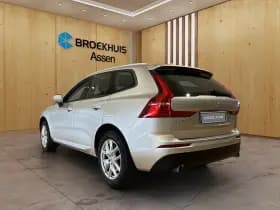 Volvo XC60 thumbnail 3