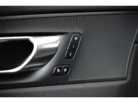 Volvo XC60 thumbnail 24