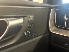 Volvo XC60 thumbnail 39