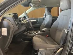 Volvo XC40 thumbnail 7