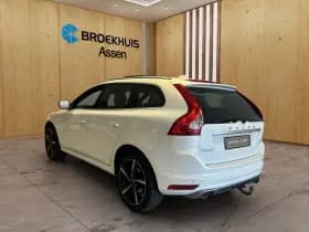 Volvo XC60 thumbnail 3