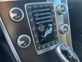 Volvo XC60 thumbnail 24