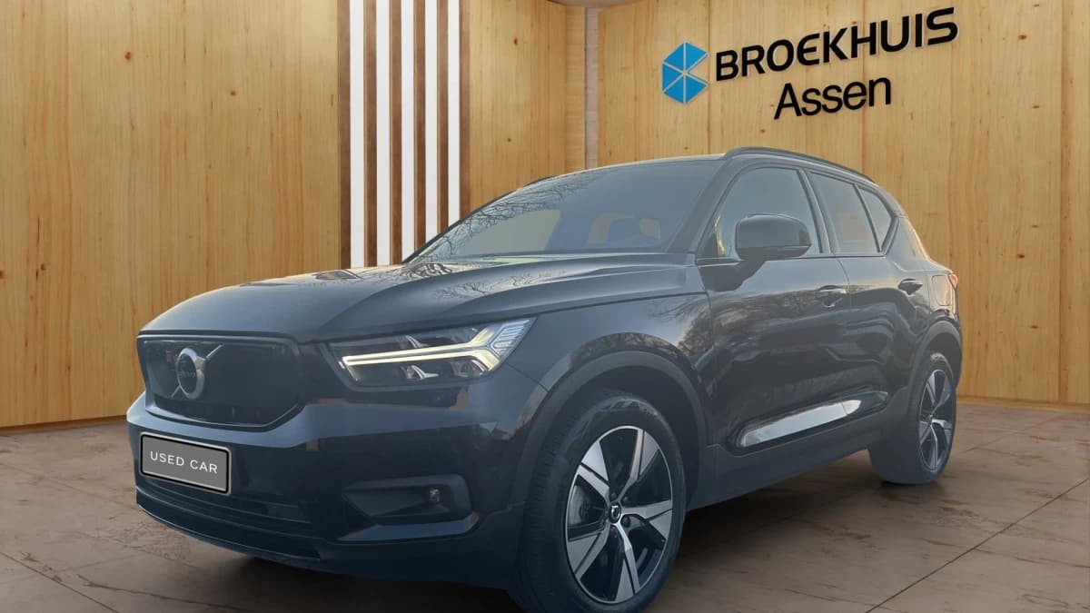 Volvo XC40 — foto 1