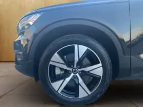 Volvo XC40 thumbnail 6
