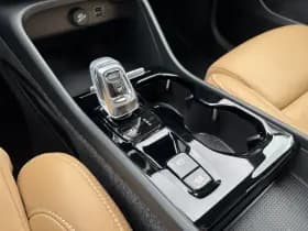 Volvo XC40 thumbnail 8