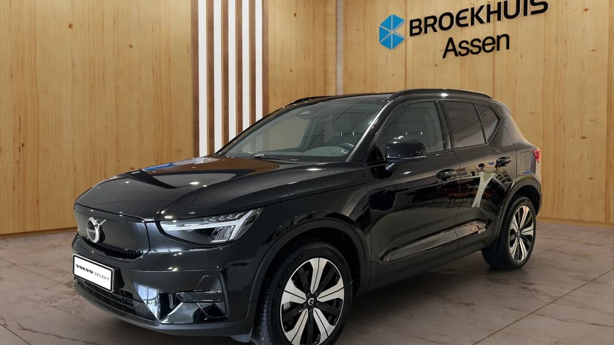 Volvo XC40 — foto 1