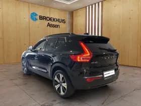 Volvo XC40 thumbnail 3