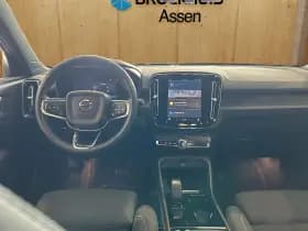 Volvo XC40 thumbnail 10