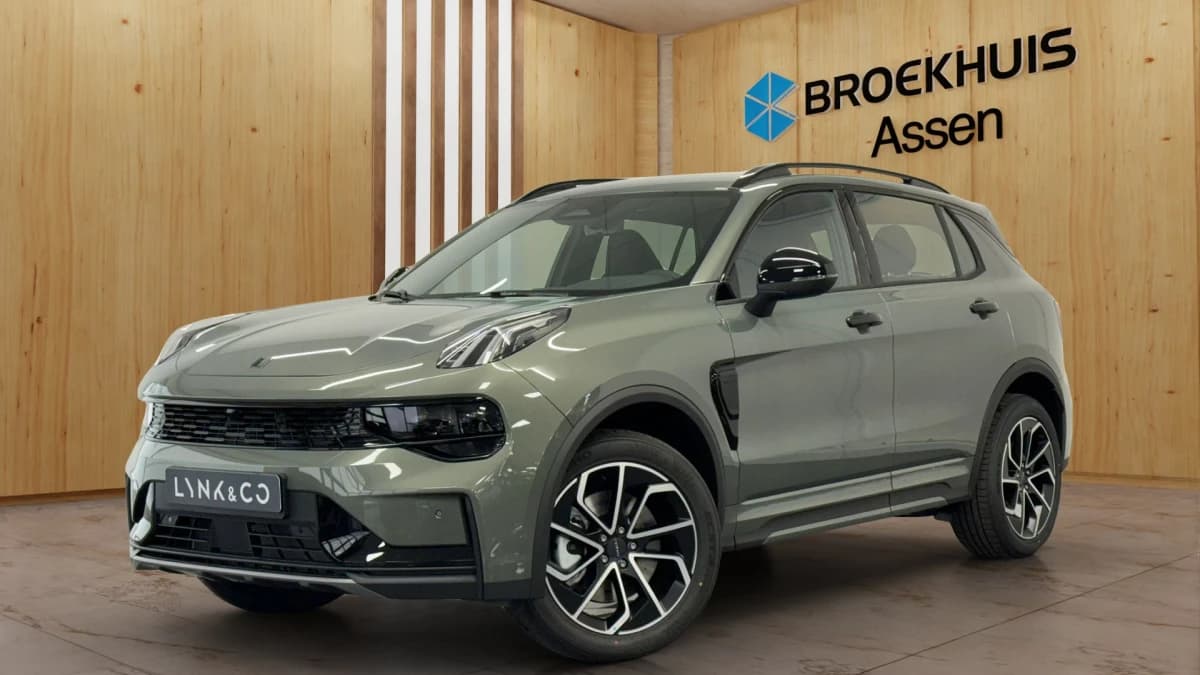 Lynk & Co 01 — foto 1