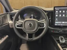 Volvo XC60 thumbnail 5