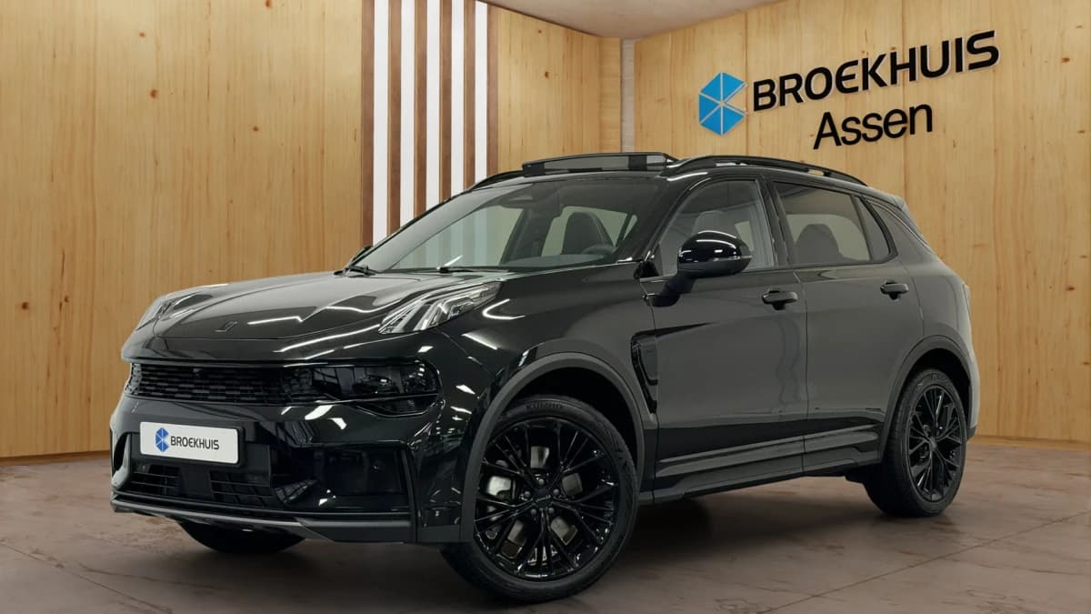 Lynk & Co 01 — foto 1