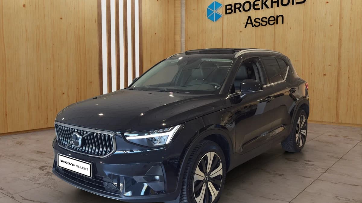 Volvo XC40 — foto 1