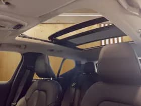 Volvo XC40 thumbnail 18