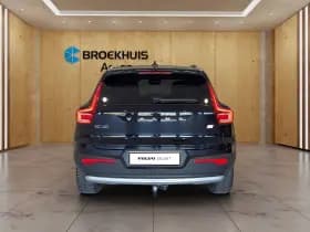 Volvo XC40 thumbnail 4