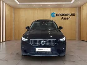 Volvo XC40 thumbnail 5