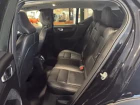 Volvo XC40 thumbnail 6