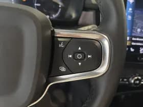 Volvo XC40 thumbnail 7