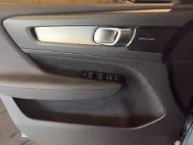 Volvo XC40 thumbnail 16