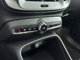 Volvo EX40 thumbnail 30