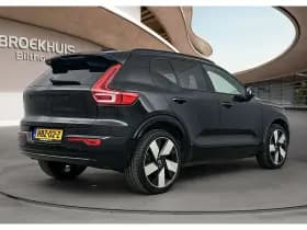 Volvo EX40 thumbnail 5