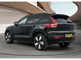 Volvo EX40 thumbnail 6