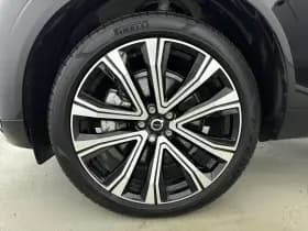 Volvo XC60 thumbnail 25