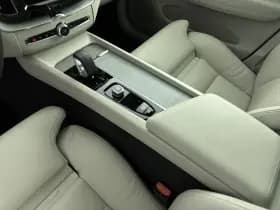 Volvo XC60 thumbnail 10