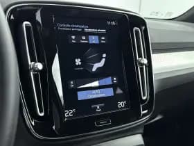 Volvo XC40 thumbnail 23