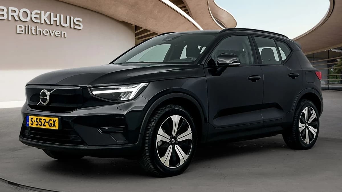 Volvo XC40 — foto 1