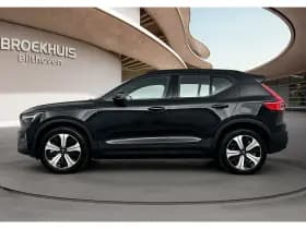 Volvo XC40 thumbnail 2