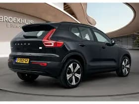 Volvo XC40 thumbnail 5