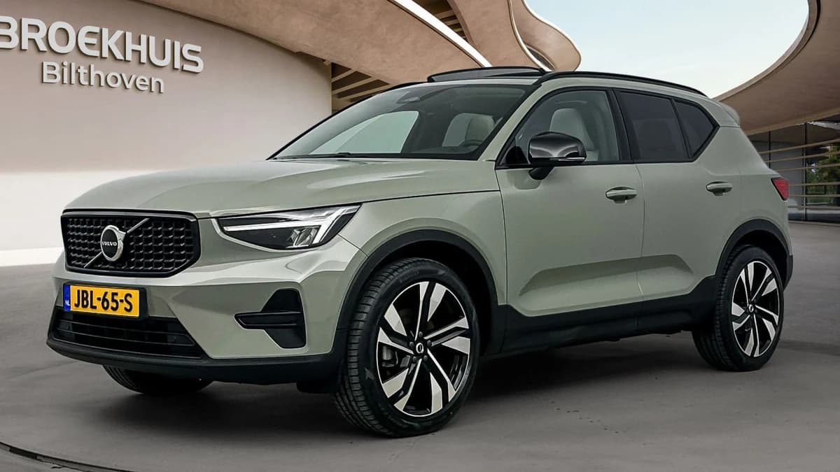 Volvo XC40 — foto 1