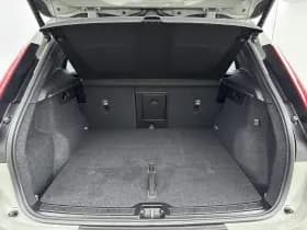 Volvo XC40 thumbnail 18