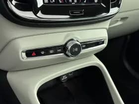 Volvo XC40 thumbnail 26