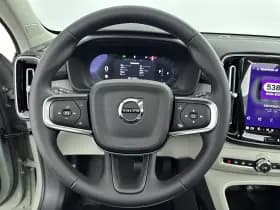Volvo XC40 thumbnail 9