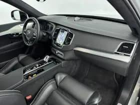 Volvo XC90 thumbnail 24