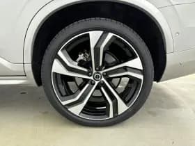 Volvo XC90 thumbnail 37