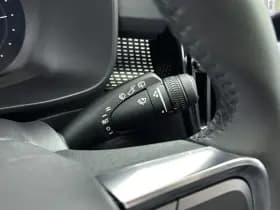 Volvo EX40 thumbnail 11