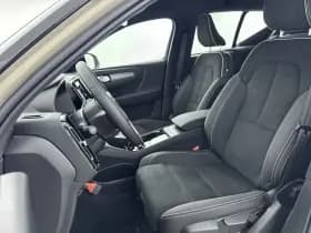 Volvo EX40 thumbnail 22