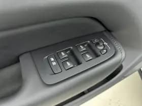 Volvo XC60 thumbnail 25