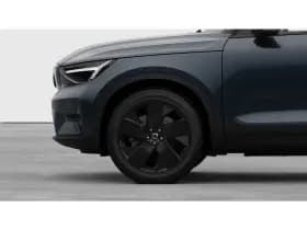 Volvo EX40 thumbnail 8