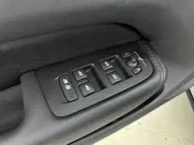 Volvo XC60 thumbnail 25